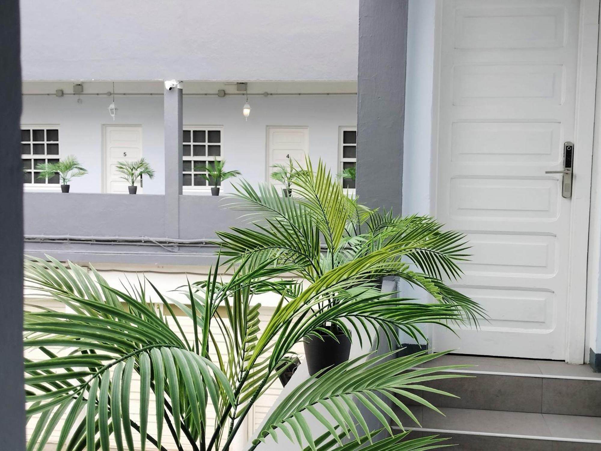 Bed & Breakfast Room27- Center *